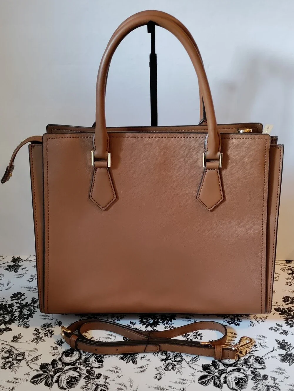 Michael Kors Brown Saffiano Satchel/Crossbody – Like New